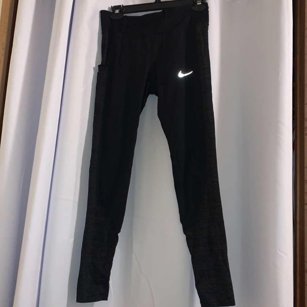 Black High Rise Nike Leggings